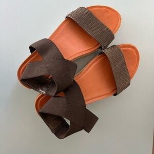 Franco Sarto Black and Brown Slide Sandals with Crisscross Straps